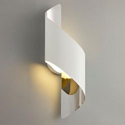 Xaria Small LED Wall Light