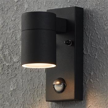 Riga 5 IP44 PIR Outdoor Wall Light 